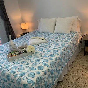 levittown-lakes.sanjuanpuertorico-hotels.com/